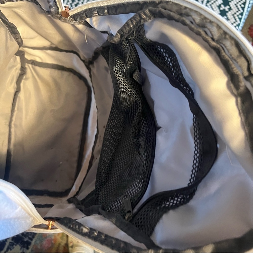 adidas Classic 3S 4 Backpack, Jersey White/White Rainbow, One Size - Picture 10 of 12